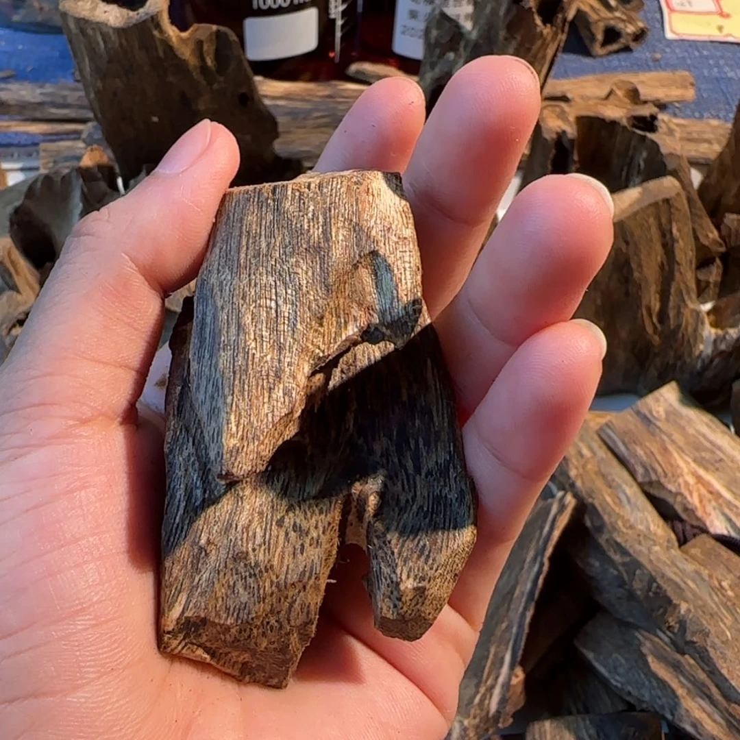 沉香碎屑沉香半野