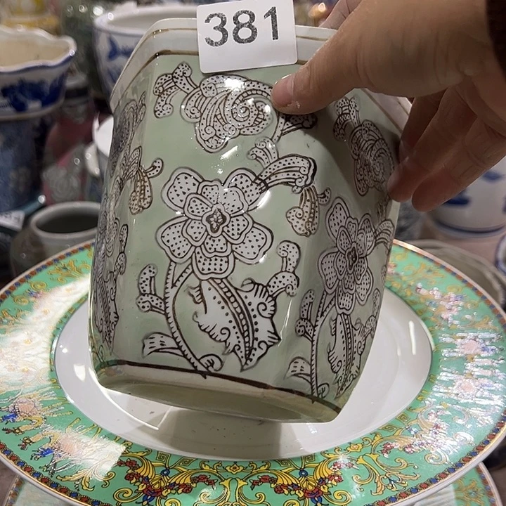 瓷片瑕。。。。。。。。。。。。。。。