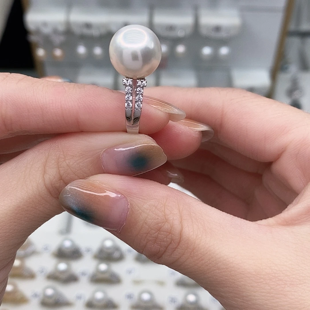 颈饰银S925镶嵌淡水珍珠羊*