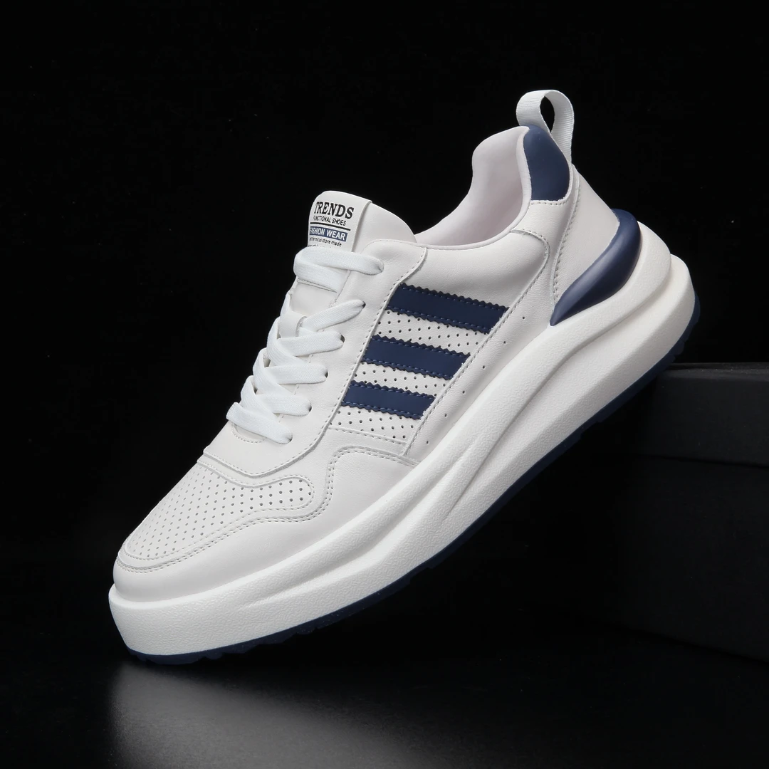 (夏款打孔)头层牛皮小白鞋新款运动风户外休闲男款真皮牛皮鞋