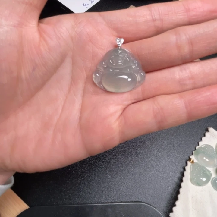 姨***太翡翠未镶嵌吊坠(不含链)翡翠