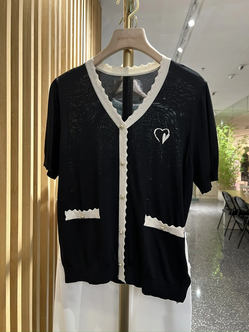 声雨竹1p702夏季短袖款薄款针织衫女装v领时尚休闲轻奢