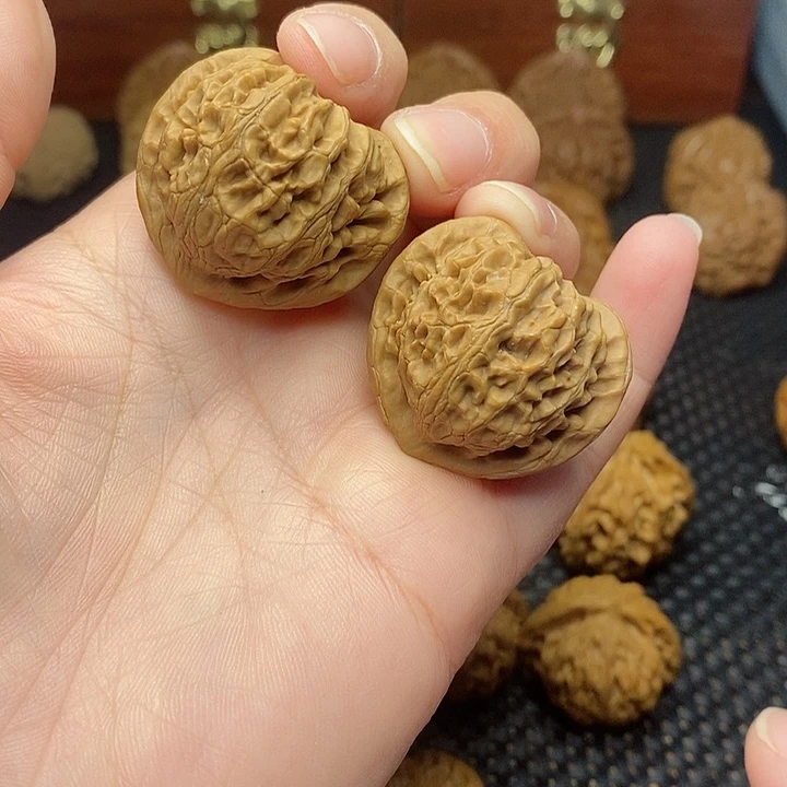 文玩核桃把件35宫灯