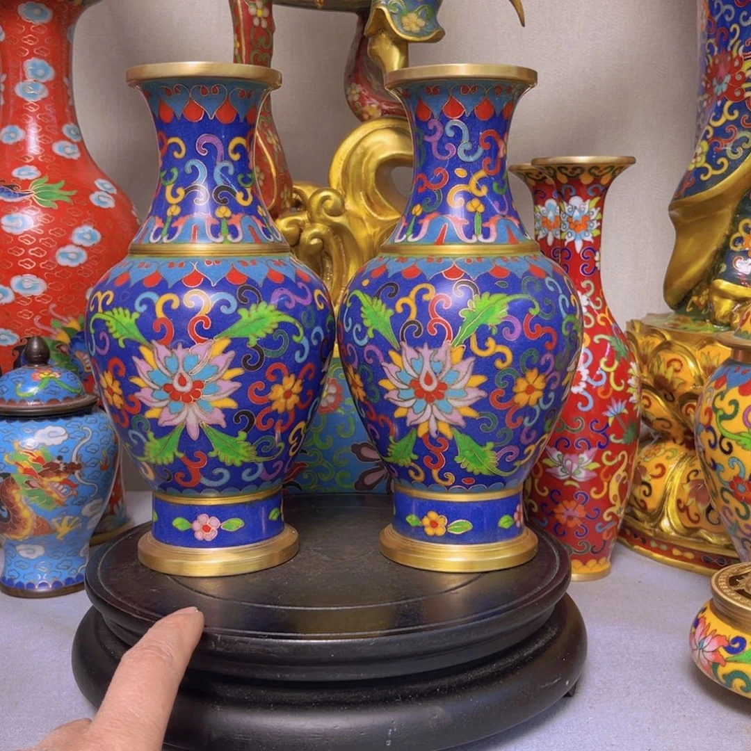 春*铜胎掐丝珐琅花瓶一对