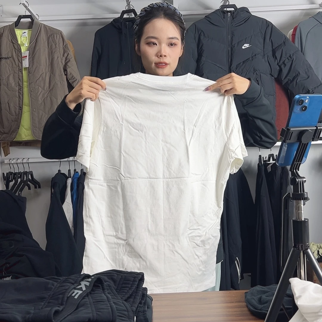 4999白色 M 110-130斤不退换