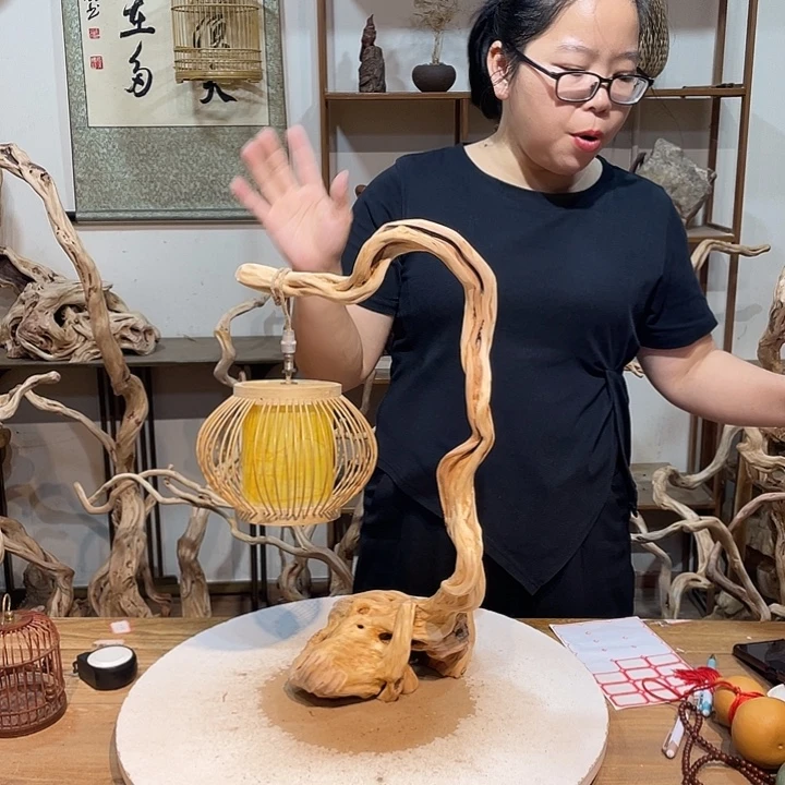 怡***饰香榧木杜鹃根根艺摆件