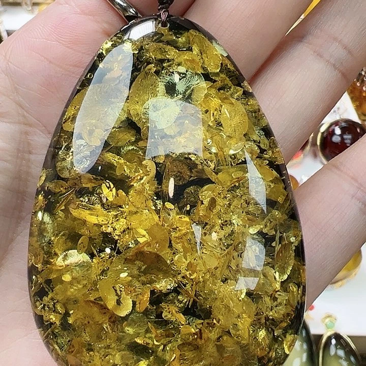 琥珀未镶嵌珠宝奇石