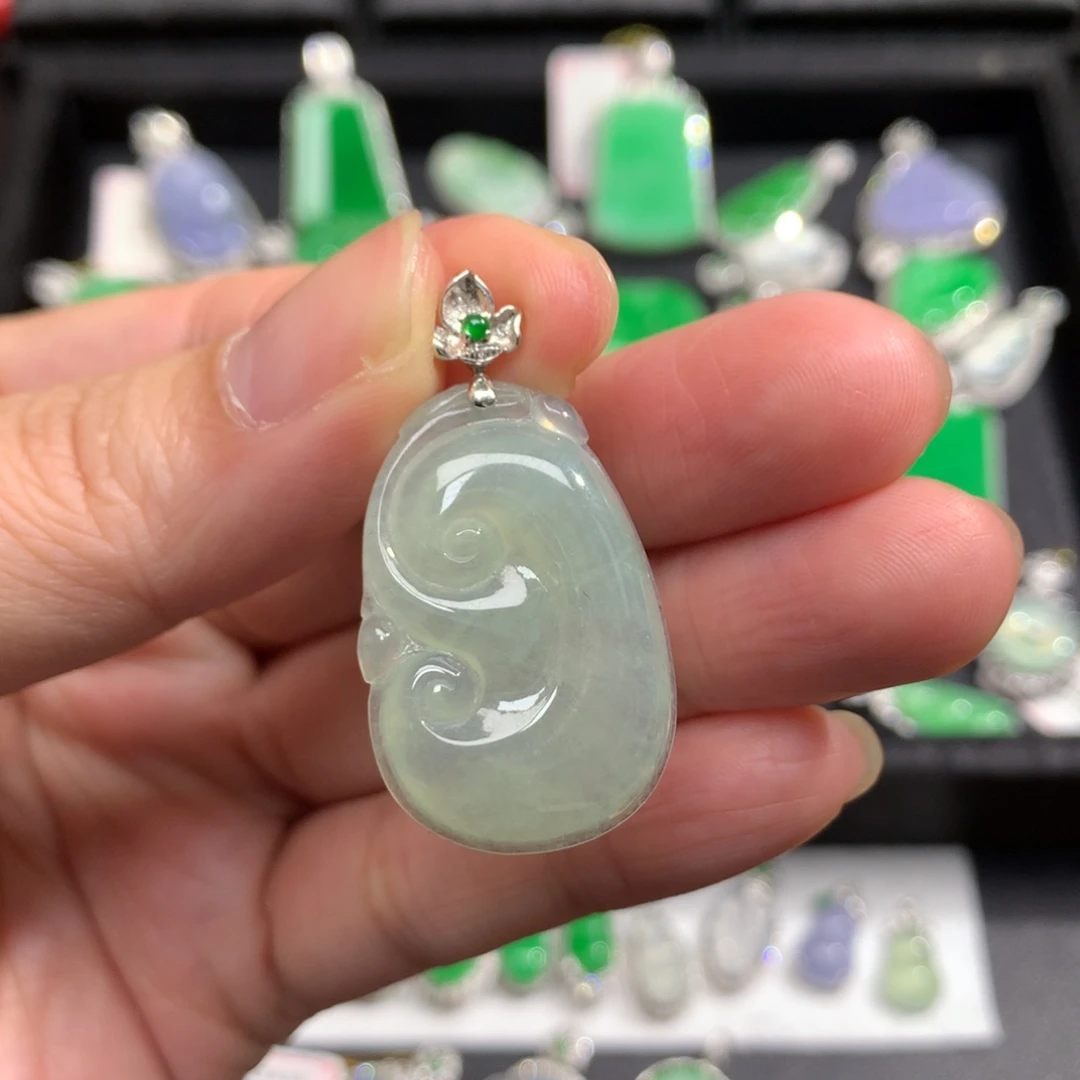翡翠18K金镶嵌吊坠(不含链)