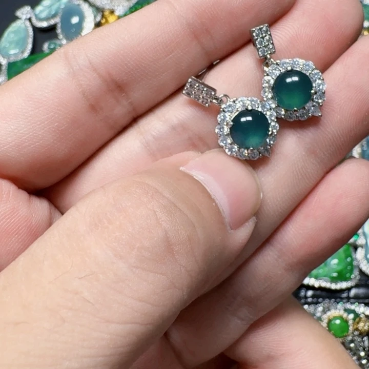 颈饰未镶嵌翡翠天然A货翡翠放漏