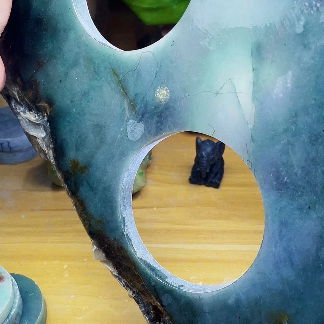 翡翠未镶嵌颈饰毛料17