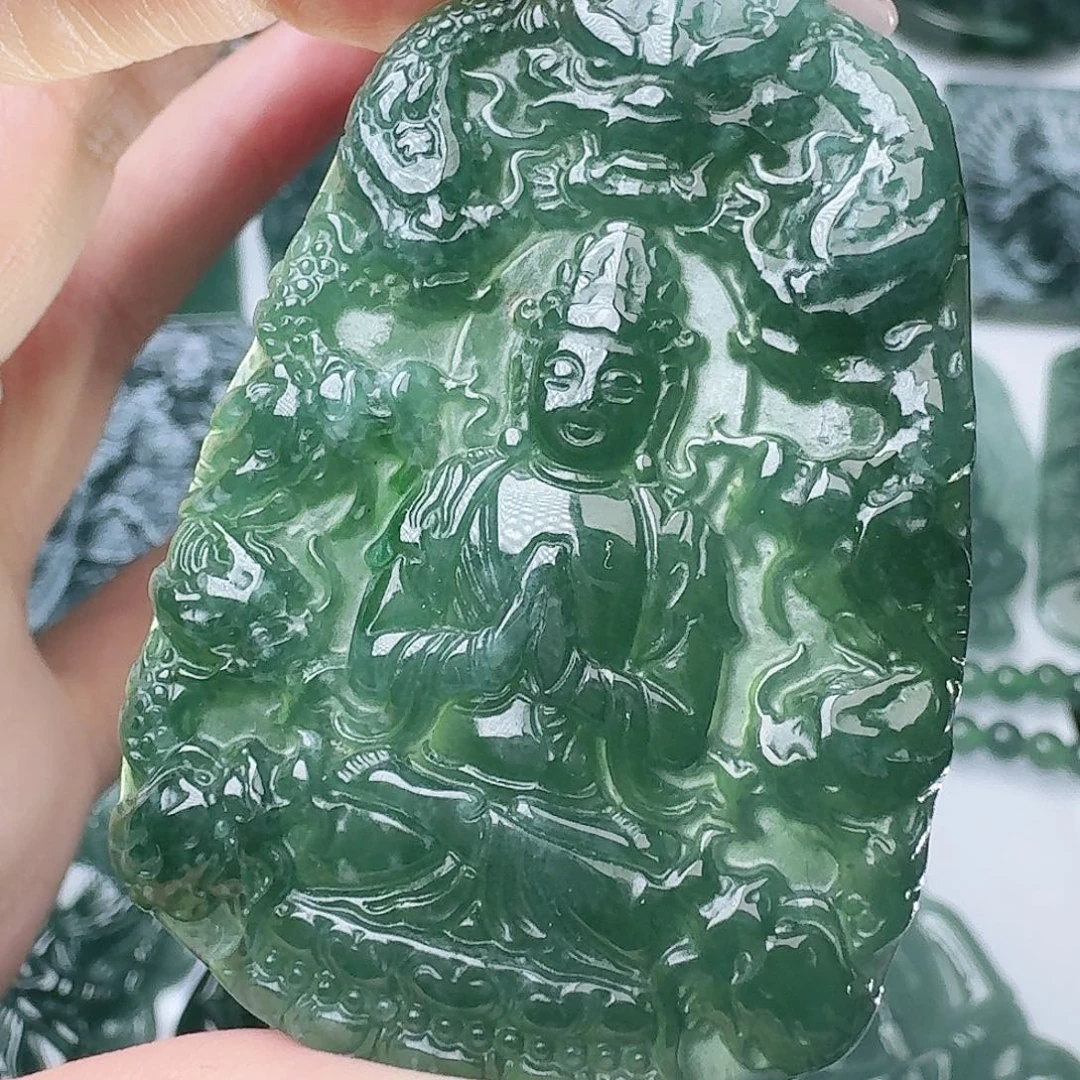 翡翠未镶嵌颈饰111