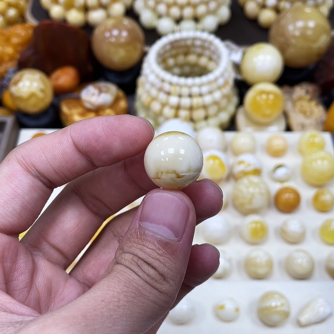 蜜蜡未镶嵌珠宝奇石17.6mm【金丝妖花石膏白】瑕疵圆珠