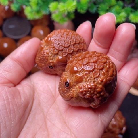 【闪购商品】手串/手链橄榄核37左右金币金蝉手球