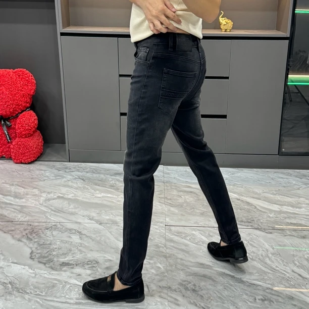 56002-秋冬男士高品质时尚欧货黑灰色修身小脚牛仔裤