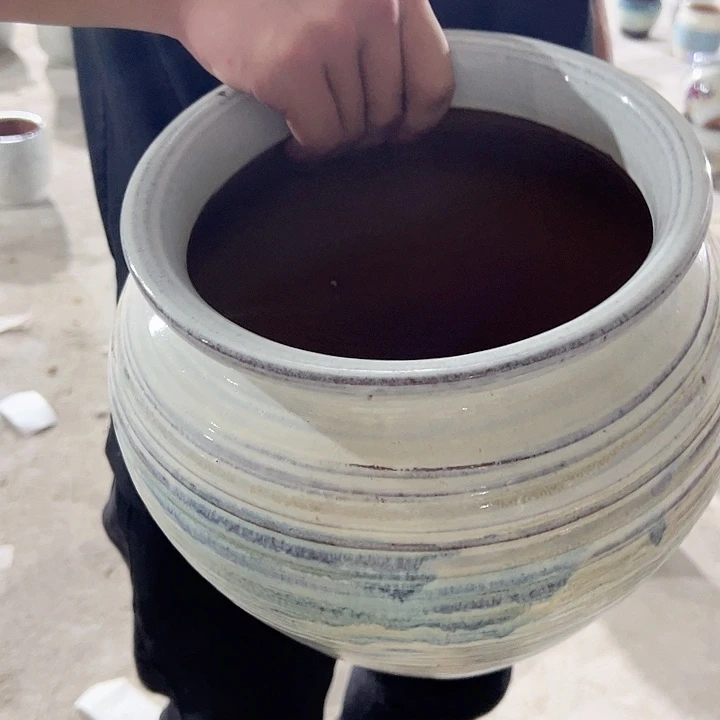 高度29厘米口23厘米