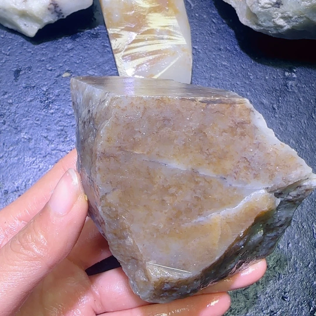 和田玉未镶嵌珠宝半成品