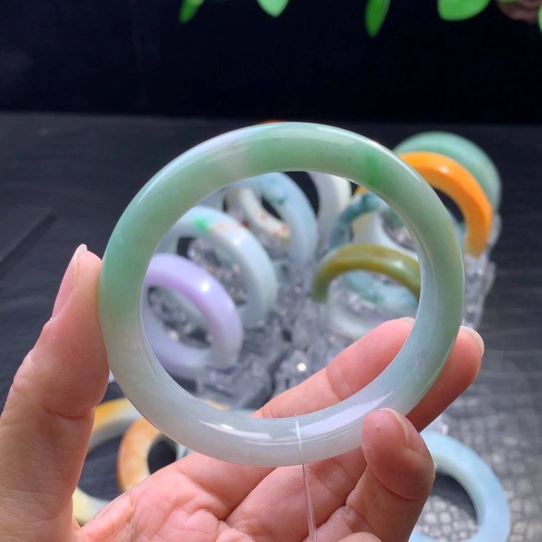 木***品定制翡翠未镶嵌手镯