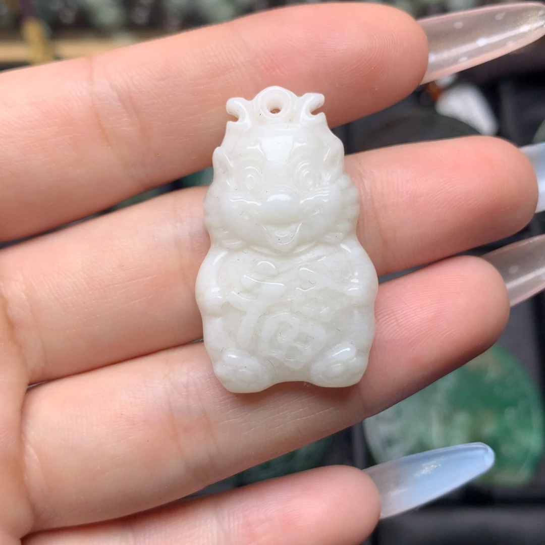 未镶嵌独山玉颈饰