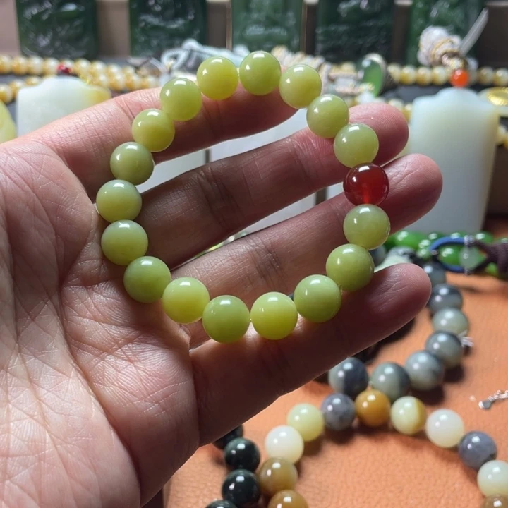 和田玉未镶嵌手串