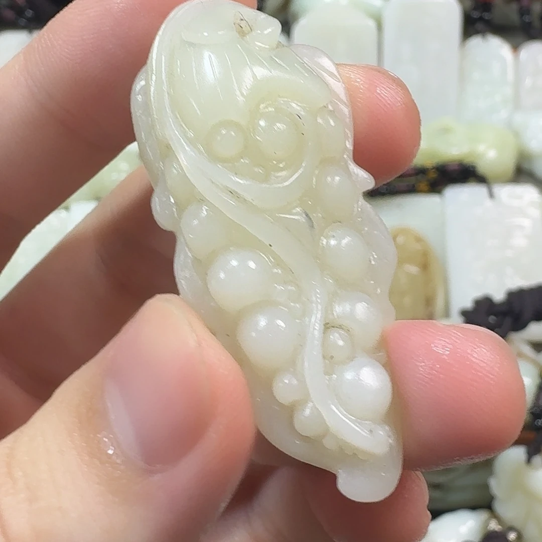 和田玉未镶嵌挂件