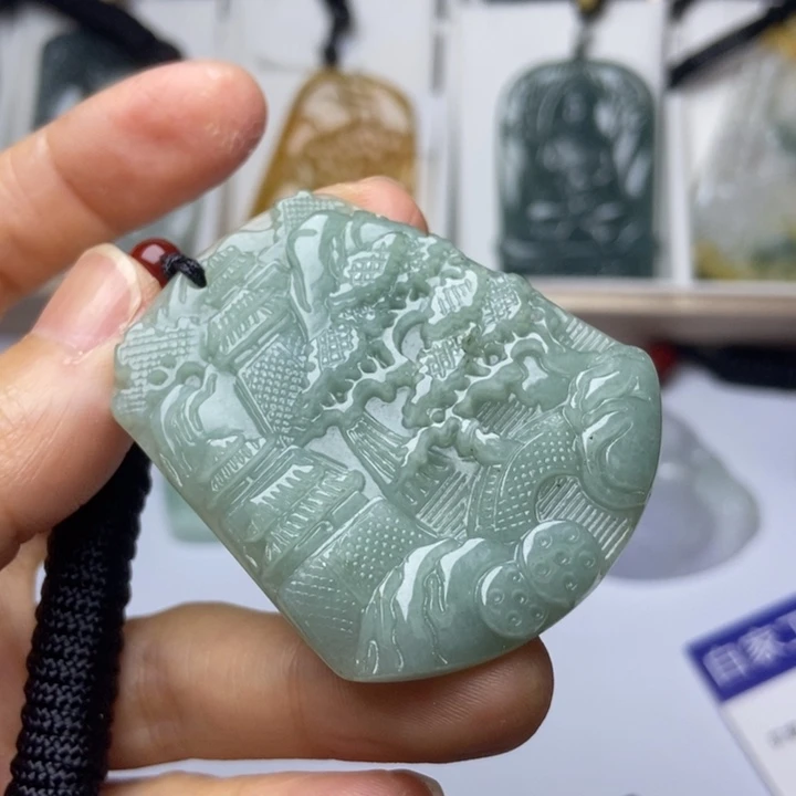 翡翠未镶嵌颈饰翡翠