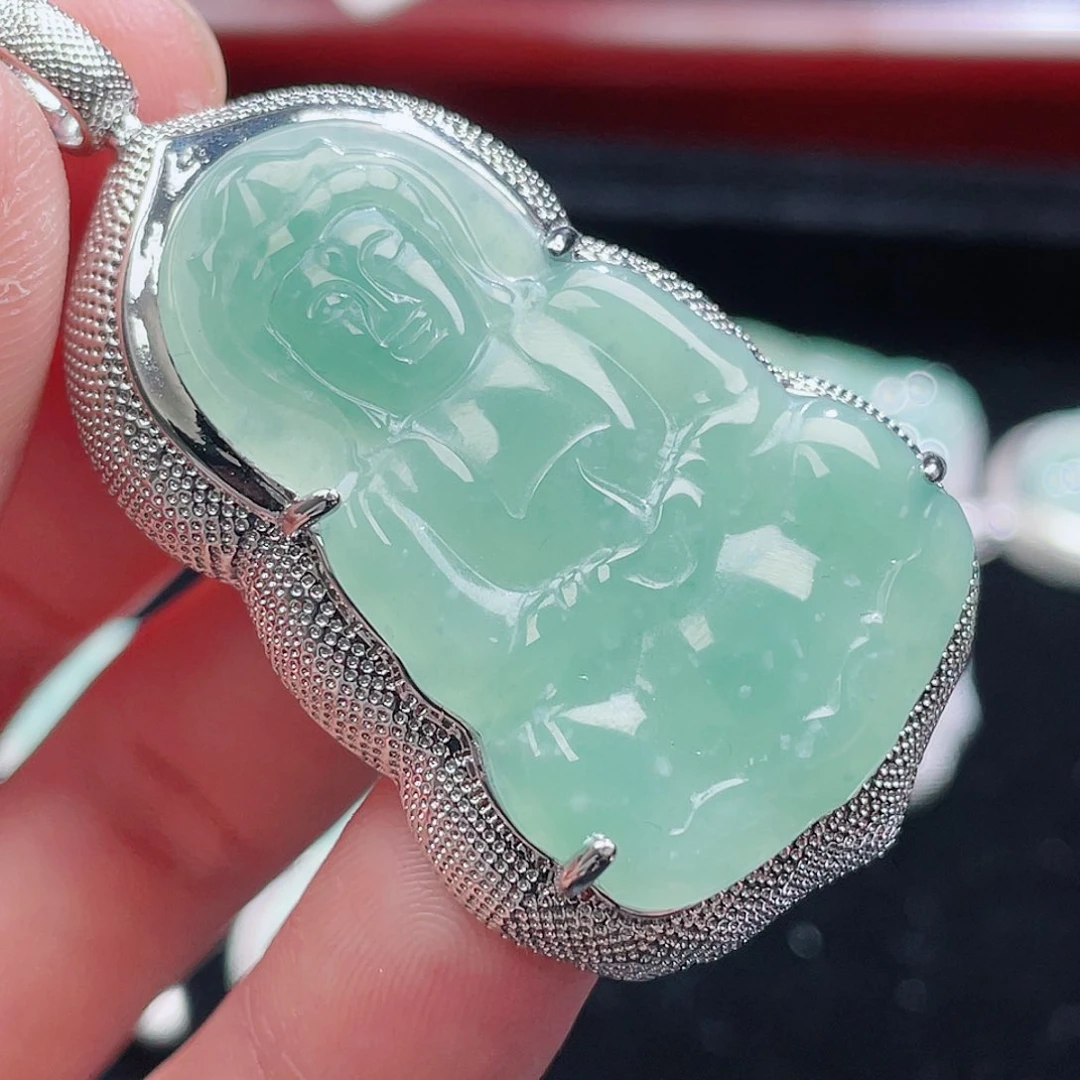 翡翠颈饰未镶嵌3，