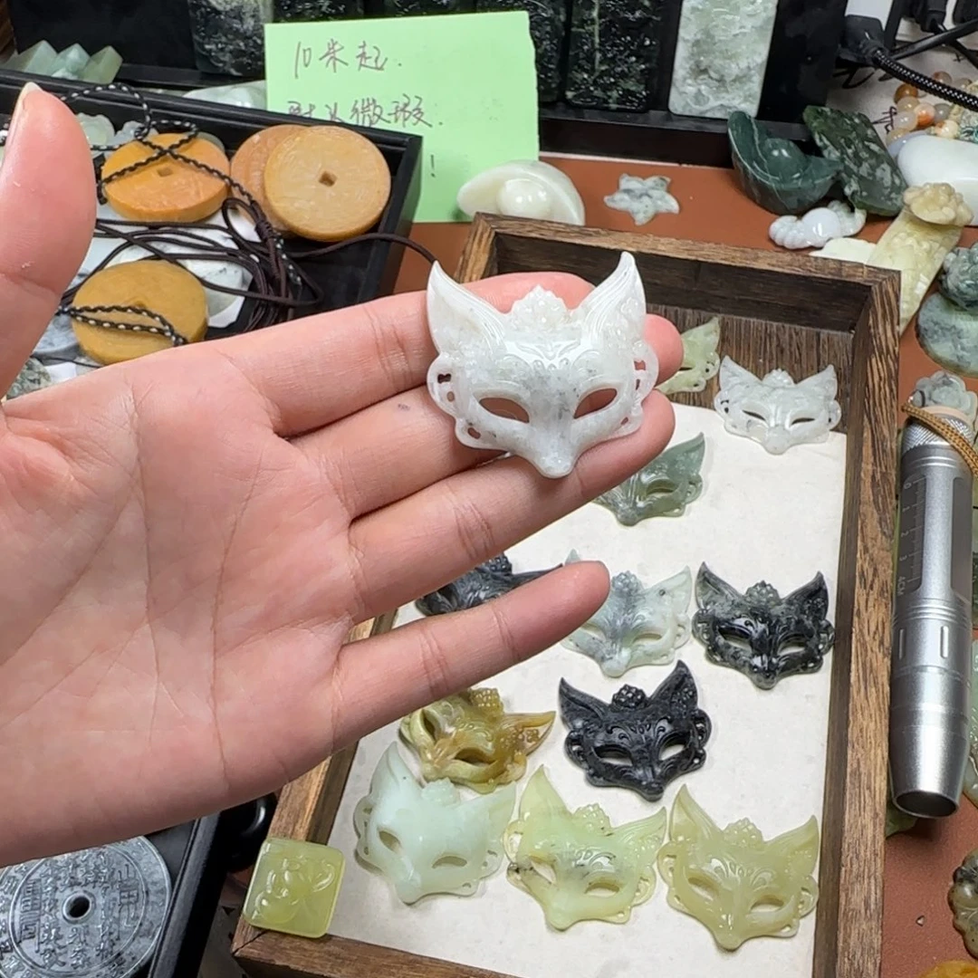 啵***亮未镶嵌蛇纹石玉发饰狐狸面具