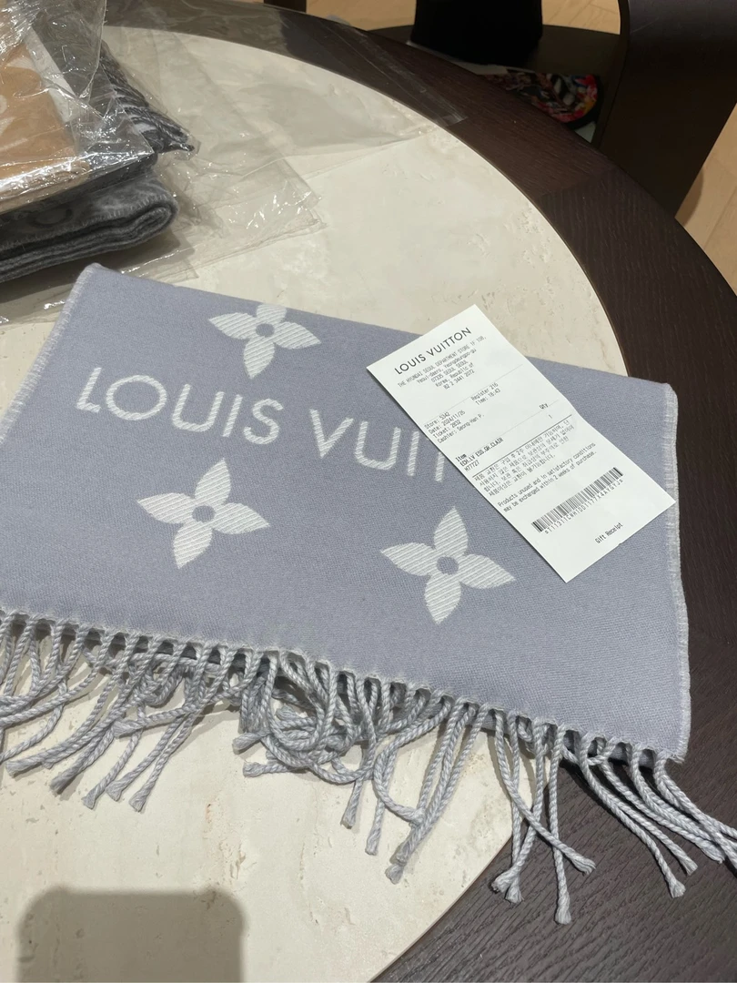 全新未使用 LouisVuitton/路易威登 羊毛围巾