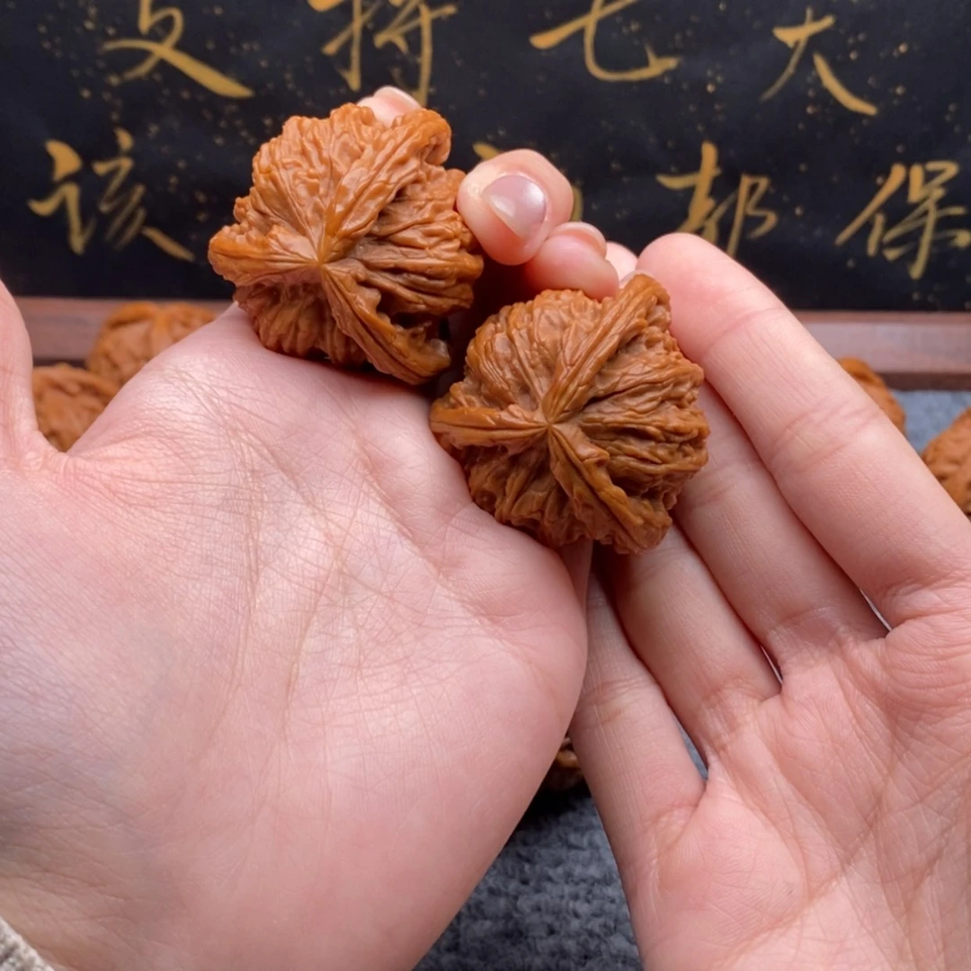 【闪购商品】吊坠文玩核桃镨*