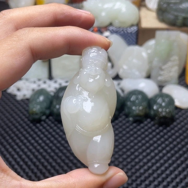 未镶嵌和田玉挂件