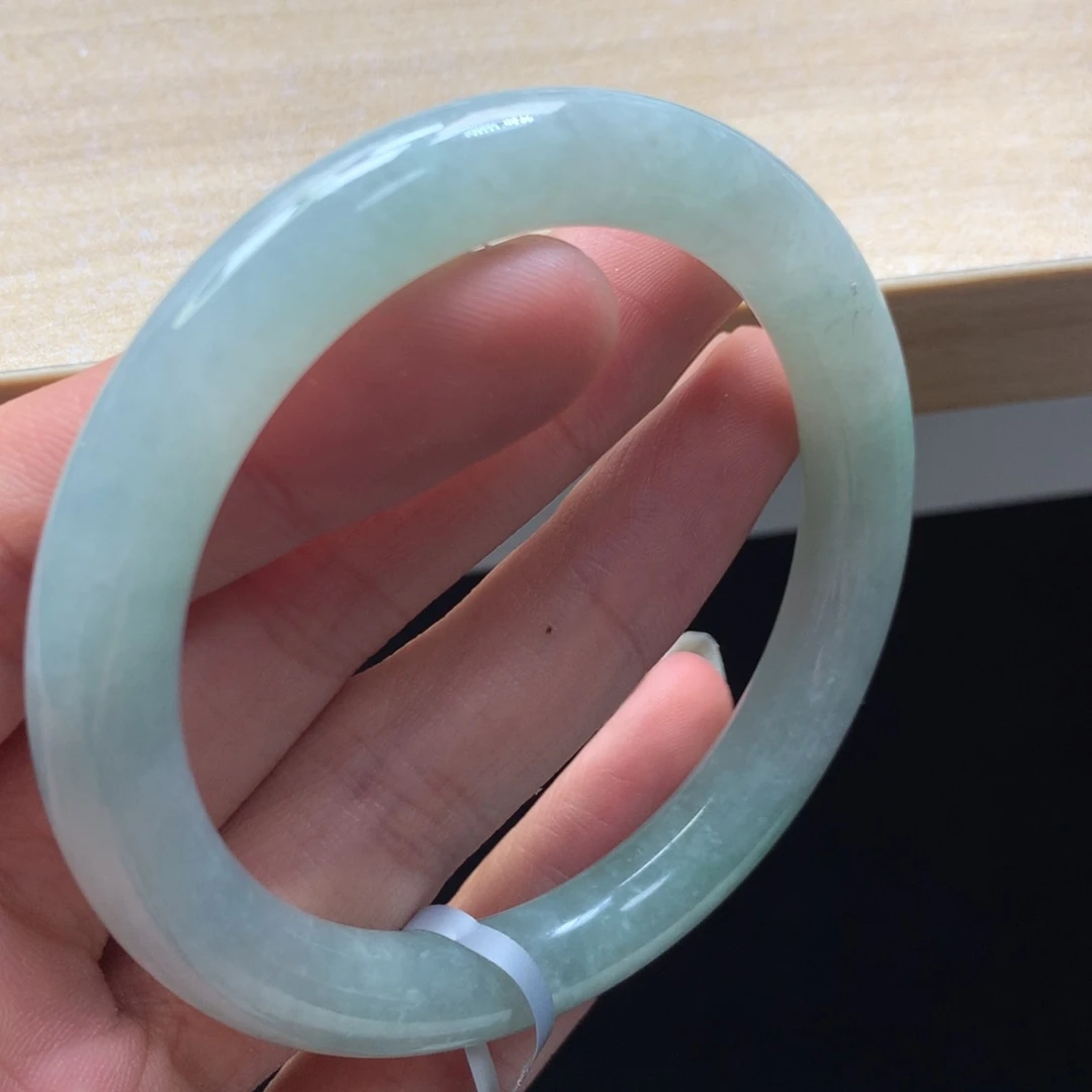 未镶嵌手镯翡翠手镯