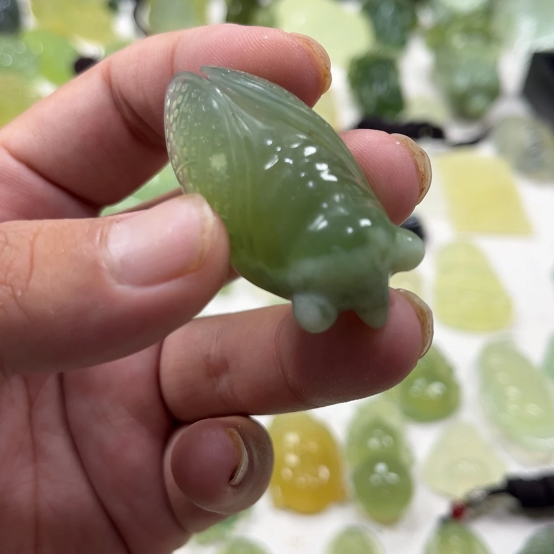 岫玉未镶嵌颈饰天然岫玉未镶嵌颈饰