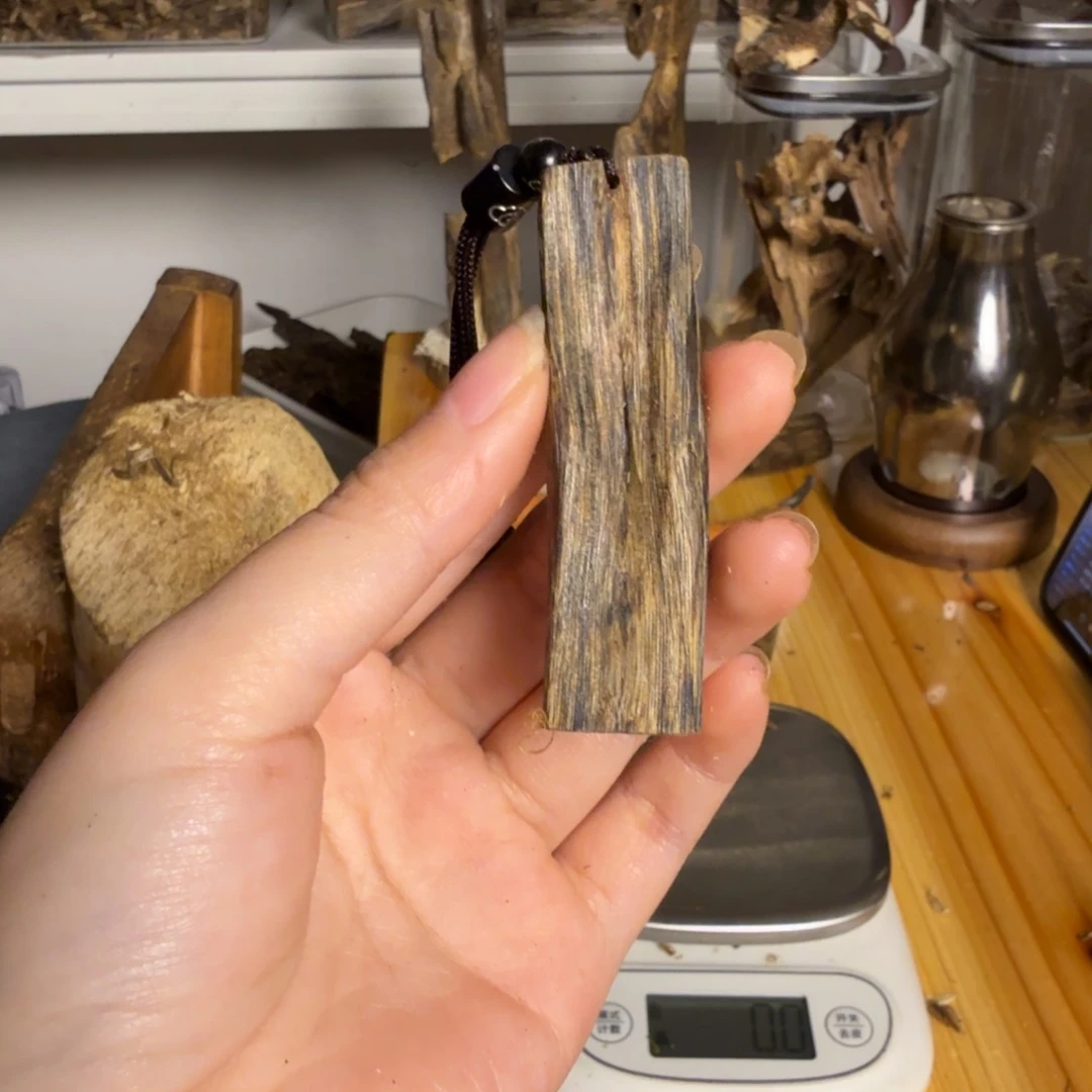 沉香绿奇牌子香6克