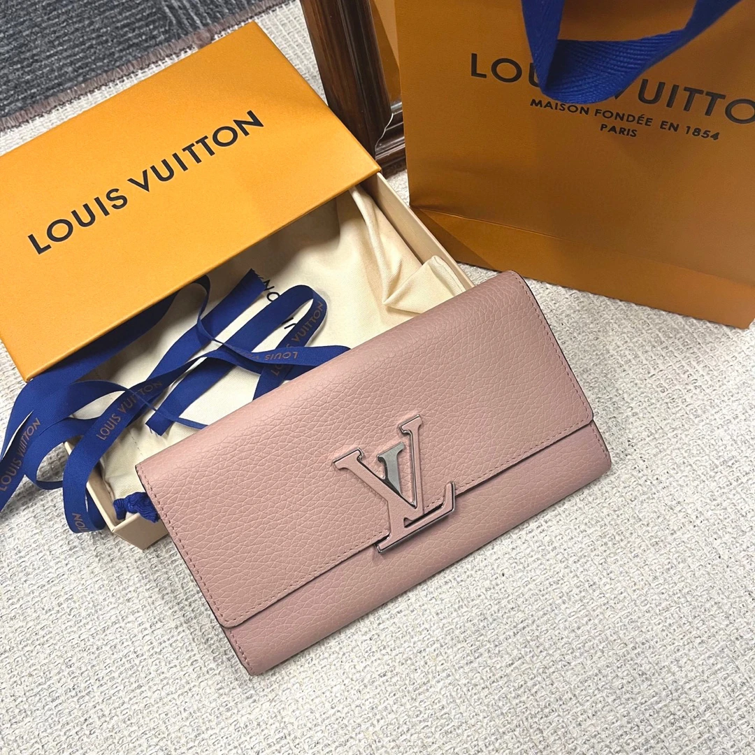 95新 LouisVuitton/路易威登 lv粉色银扣钱包