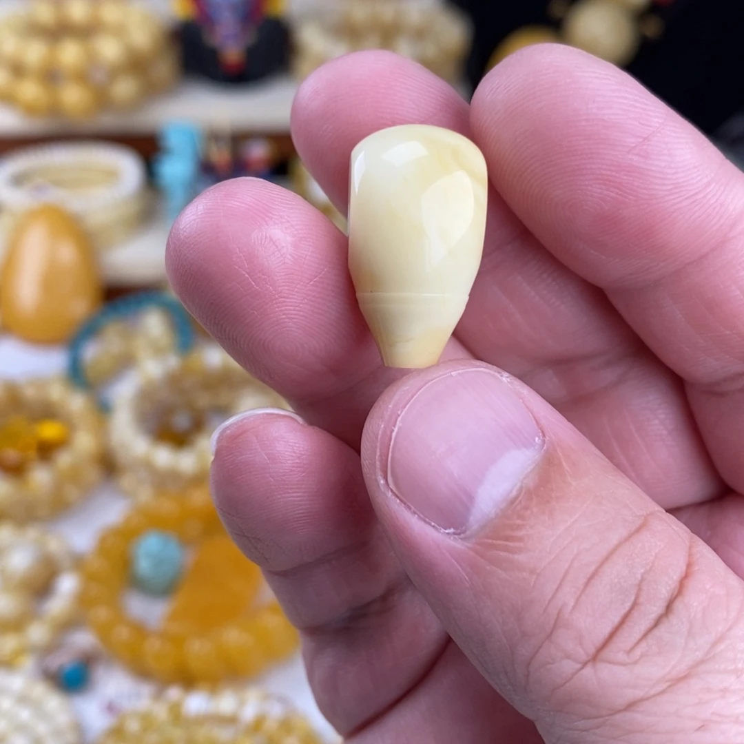 一***万蜜蜡未镶嵌手链瓷白蜡实三通13mm一个