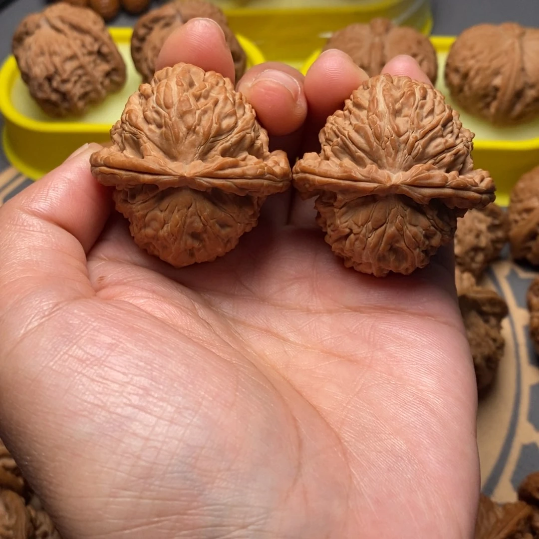 文玩核桃吊坠用****0白狮子43