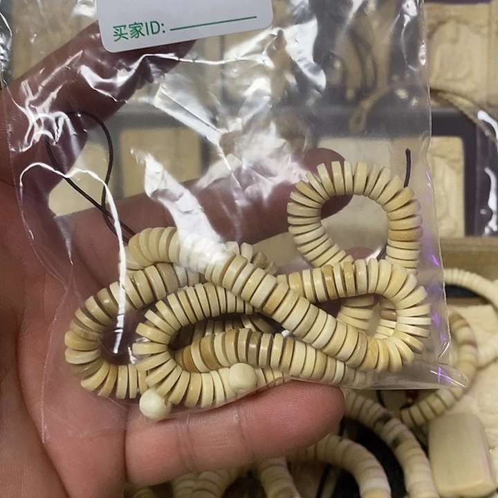 7*7天然猛犸牙雕刻品