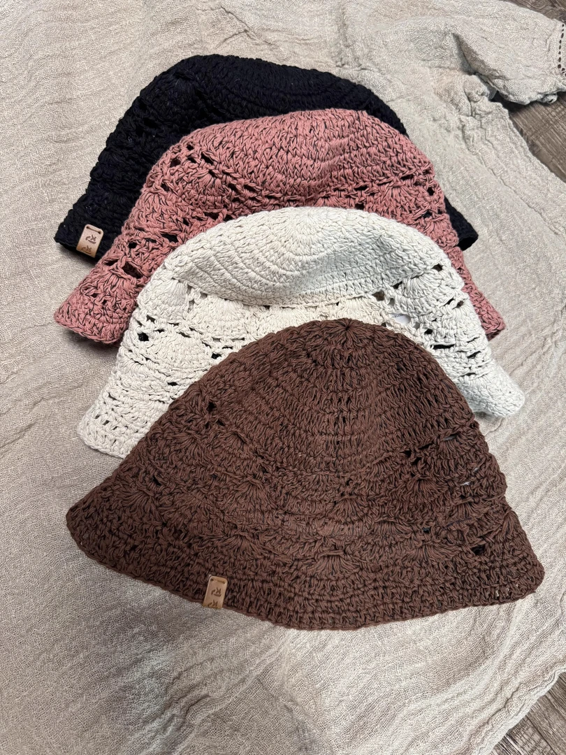 经典渔夫帽。盆帽夏款手工钩花（58～60头围，有带可调）