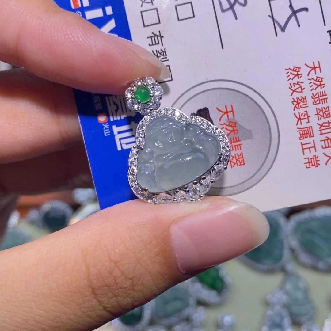 翡翠未镶嵌颈饰天然