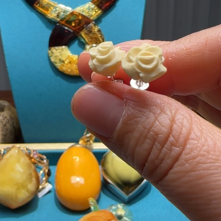 琥珀未镶嵌耳饰波兰设计款琥珀蜜蜡