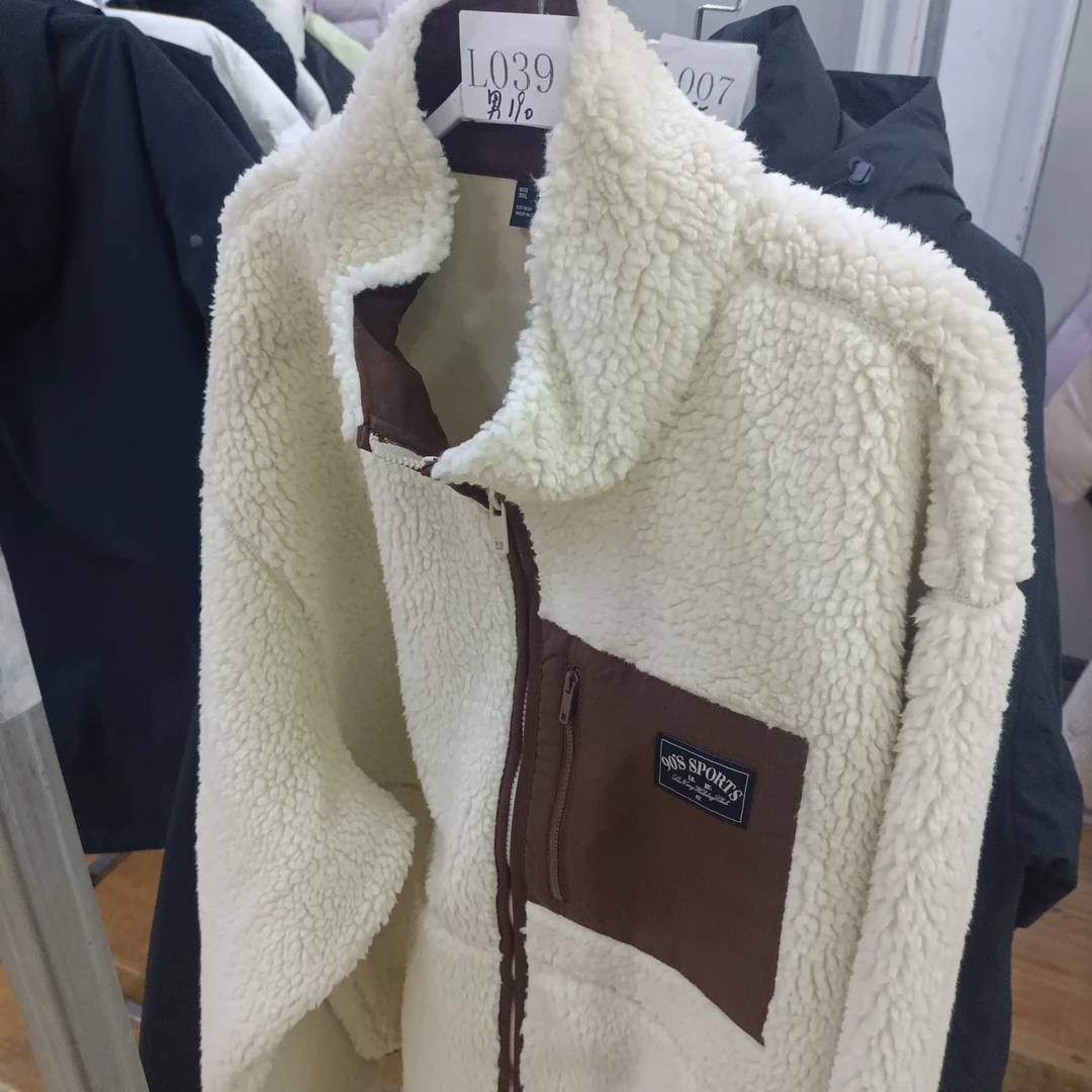 李宁服装L-运动服-L039