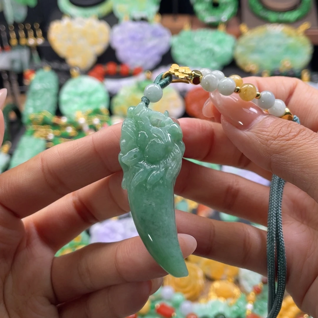 翡翠未镶嵌颈饰代编织