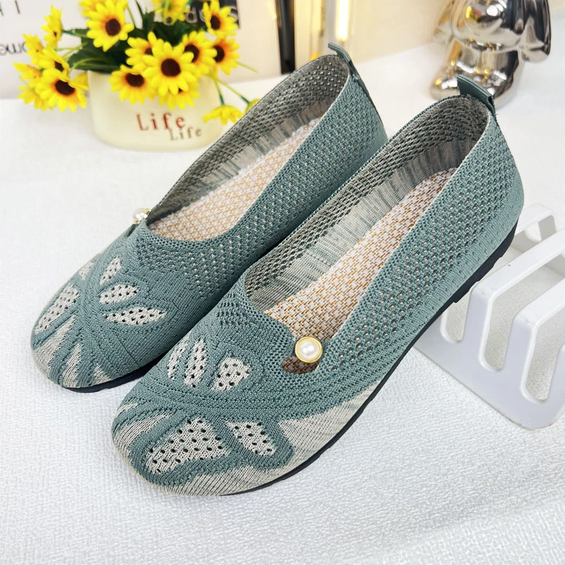 透气浅口蝴蝶纹刺绣平跟夏季豆豆鞋妈妈鞋舒适防滑春夏款老年女鞋