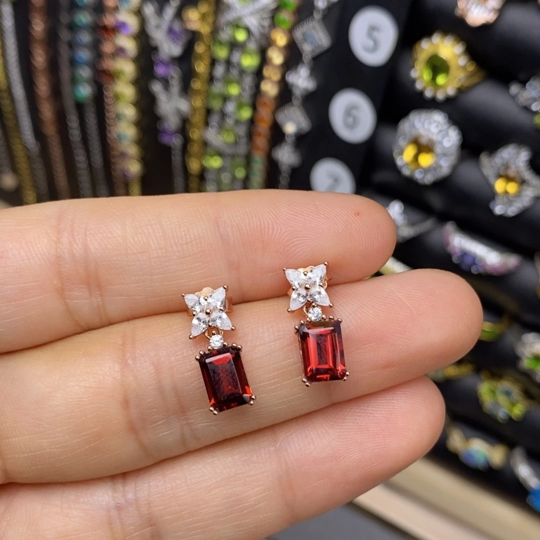 耳饰石榴石银S925镶嵌