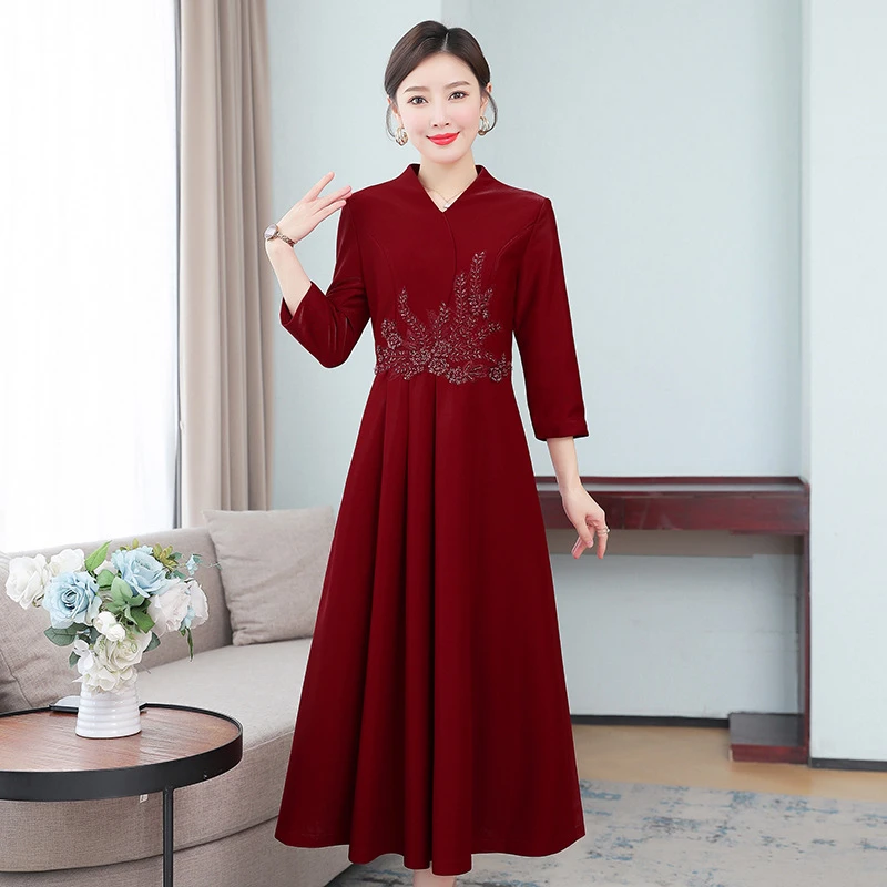 中年妈妈婚宴礼服裙酒红色春季新款时尚气质优雅喜婆婆连衣裙晚礼
