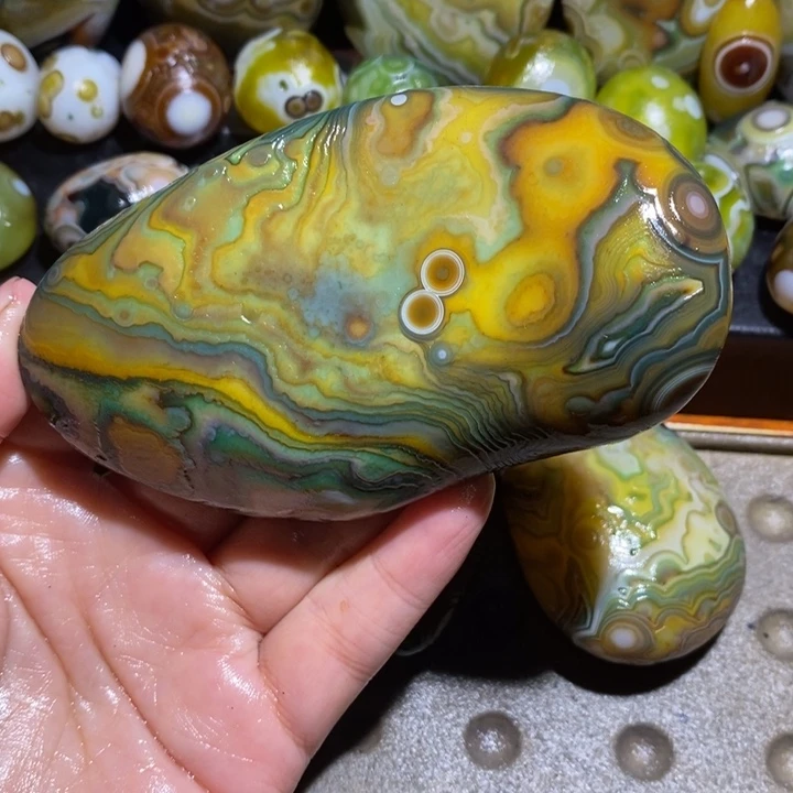未镶嵌玛瑙/玉髓珠宝半成品133