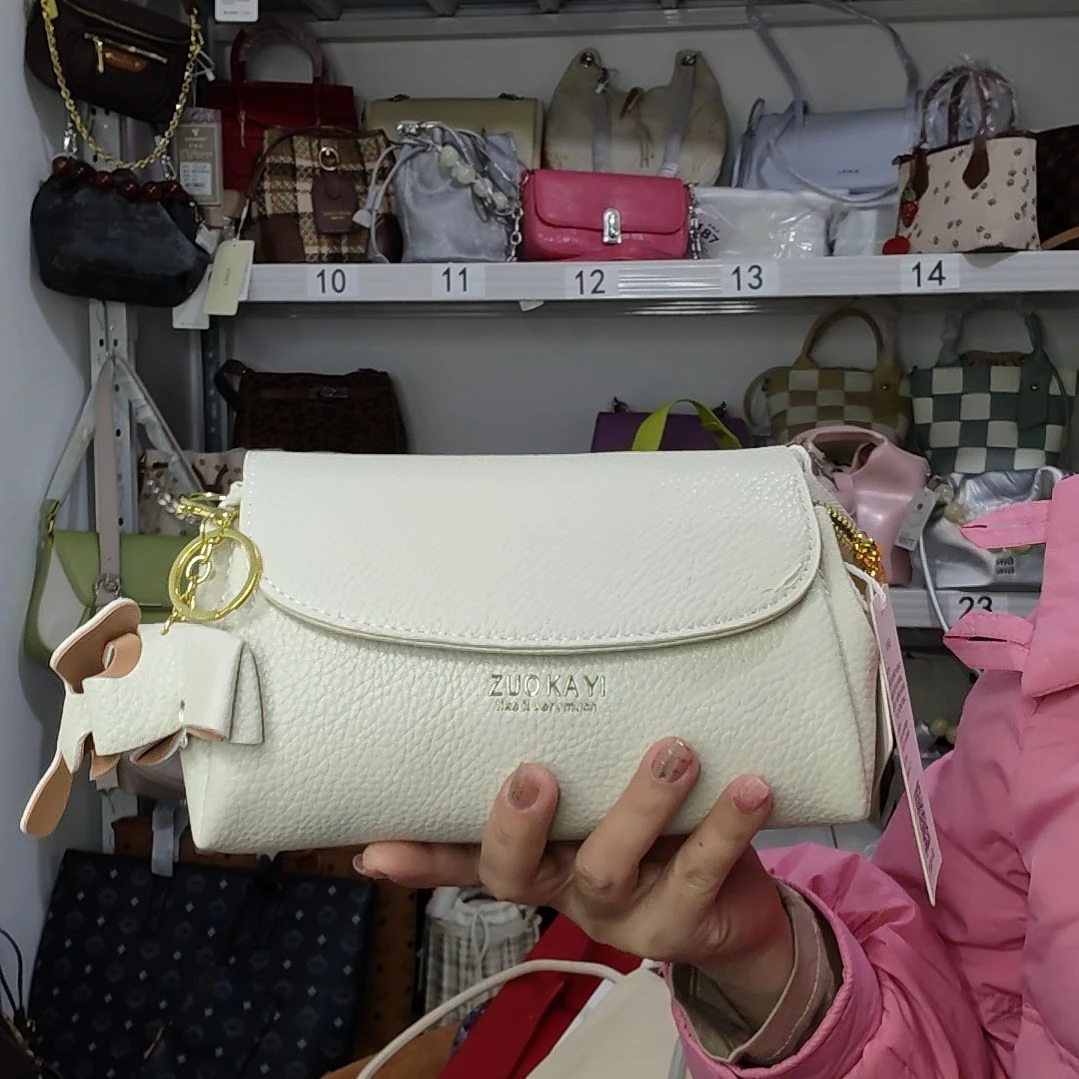 PVC牛津布人造革PU帆布草编牛皮pc超纤皮（革）反绒皮pu