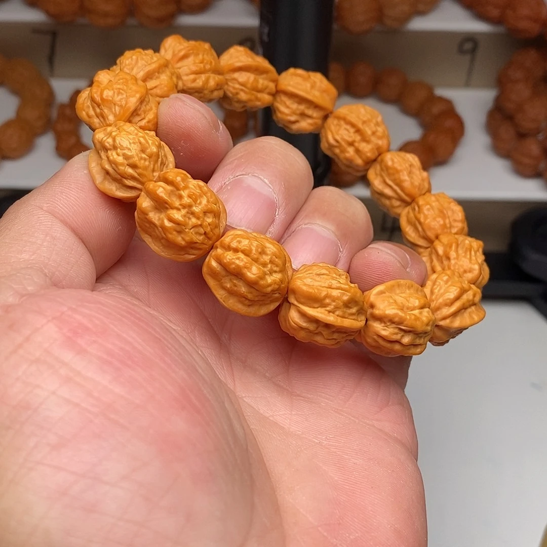 木质文玩核桃1.7金蝉