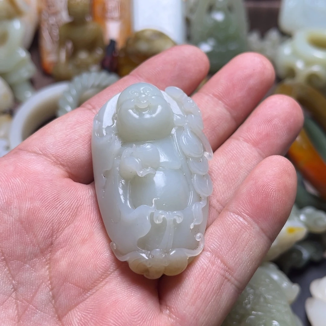 和田玉未镶嵌颈饰一*
