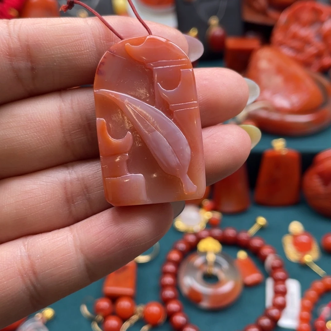 南红玛瑙未镶嵌开播福利川料南红金枝玉叶吊坠